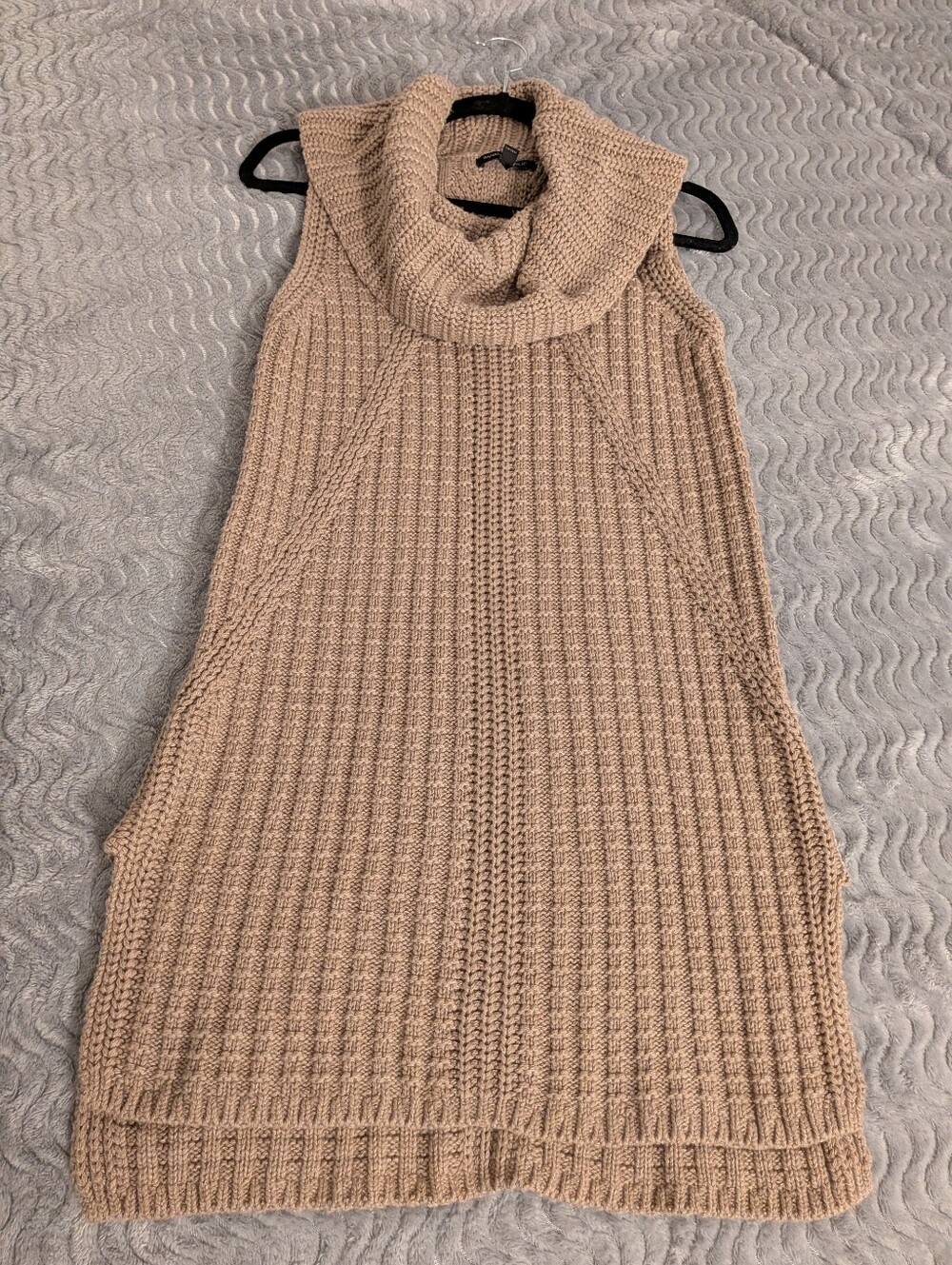 Banana Republic Taupe Sleeveless Cowl Neck Tunic Sweater – Size L